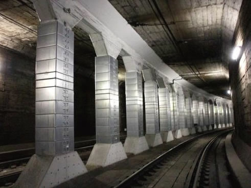 トンネル中柱への適用例