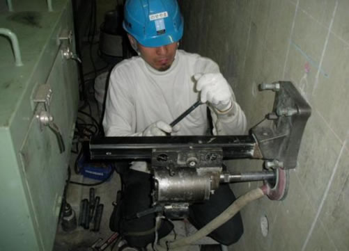 特殊コアドリルでの施工事例